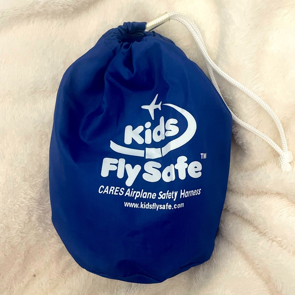 Kids FlySafe CARES airplane harness